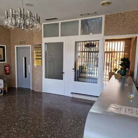 Hostal La Canada Segoviana Valmojado Екстериор снимка
